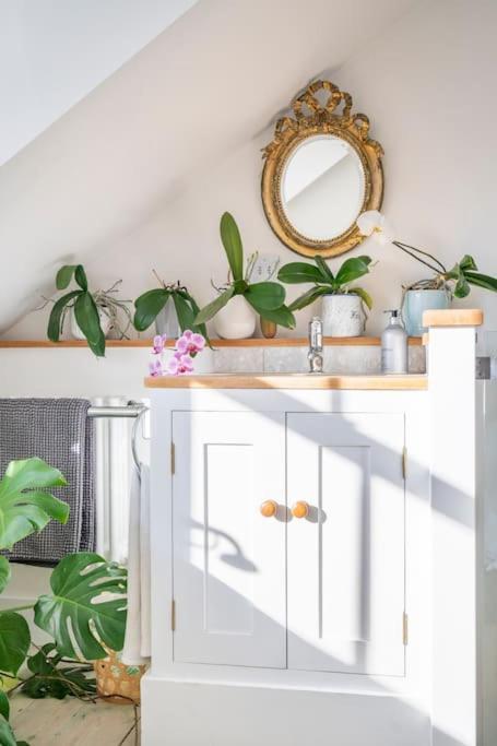 Boat House, Relax In A Whitstable Fisherman'S Cottage Luaran gambar