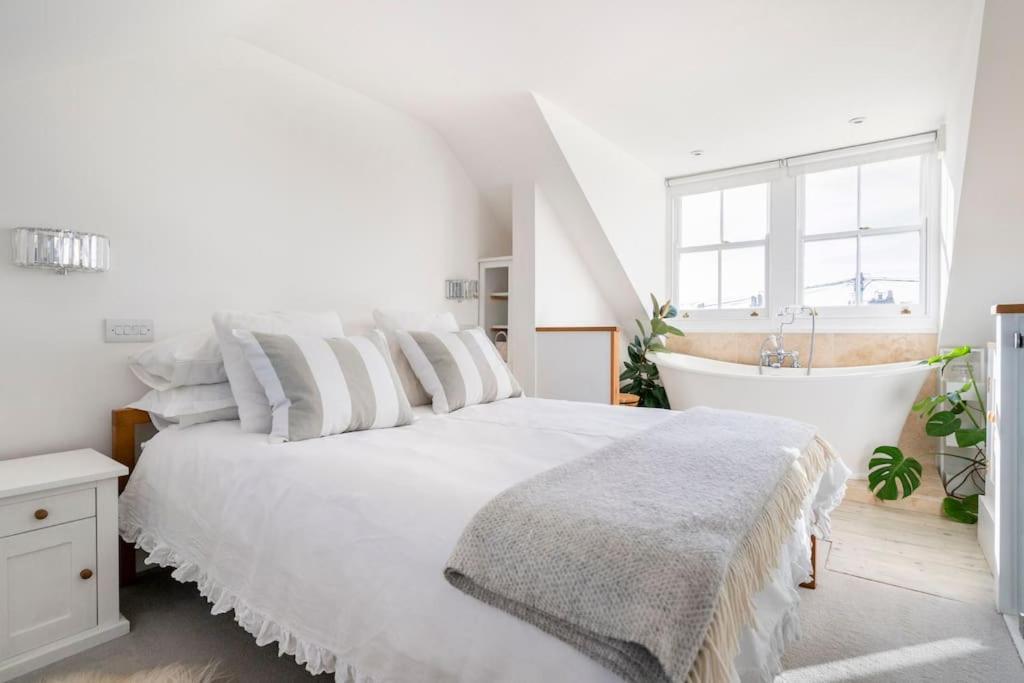 Boat House, Relax In A Whitstable Fisherman'S Cottage Luaran gambar